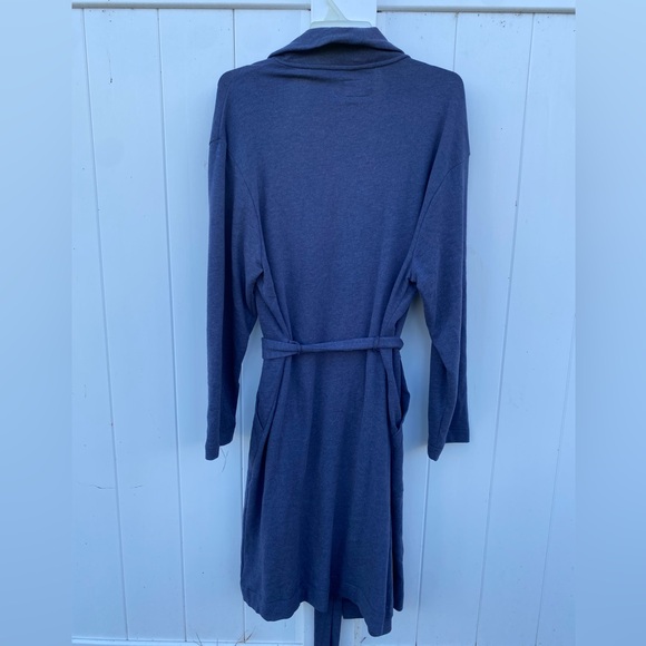 Bathrobe - Picture 2 of 4